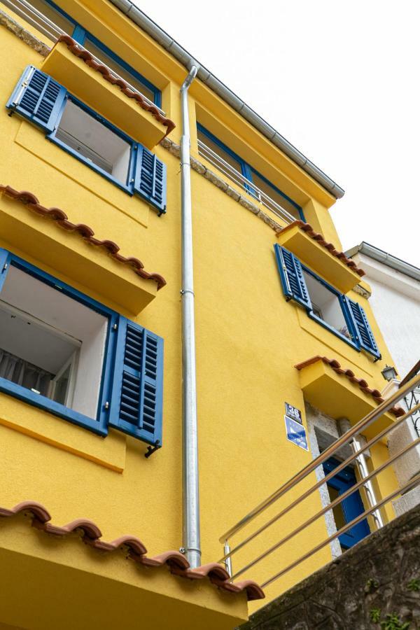 Old Beauty Apartment Novi Vinodolski Exterior foto